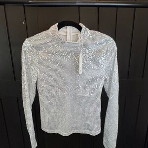 Glam Silver Sequin Blouse size medium but runs small